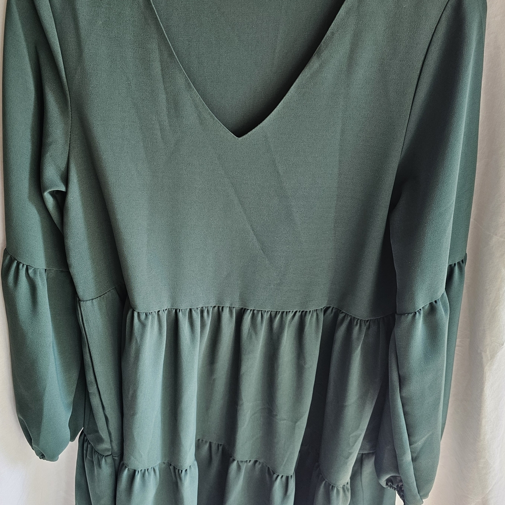 Elegant Green Women's Top